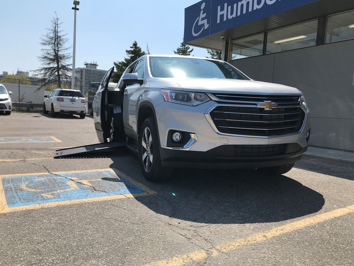2023 Chevrolet Traverse – Braun Power InFloor